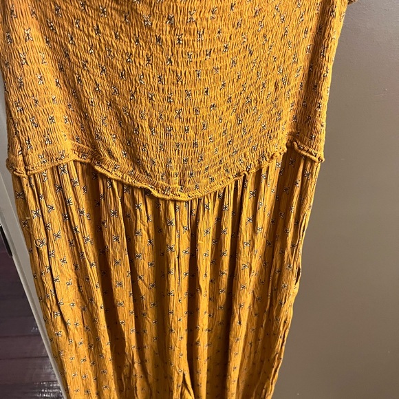 Altar'd State Large Yellow Ruffled Jumpsuit - Picture 5 of 7
